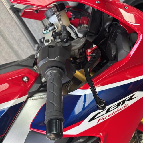 Long Black Brake & Clutch Levers - Honda CBR600RR 2024-2026