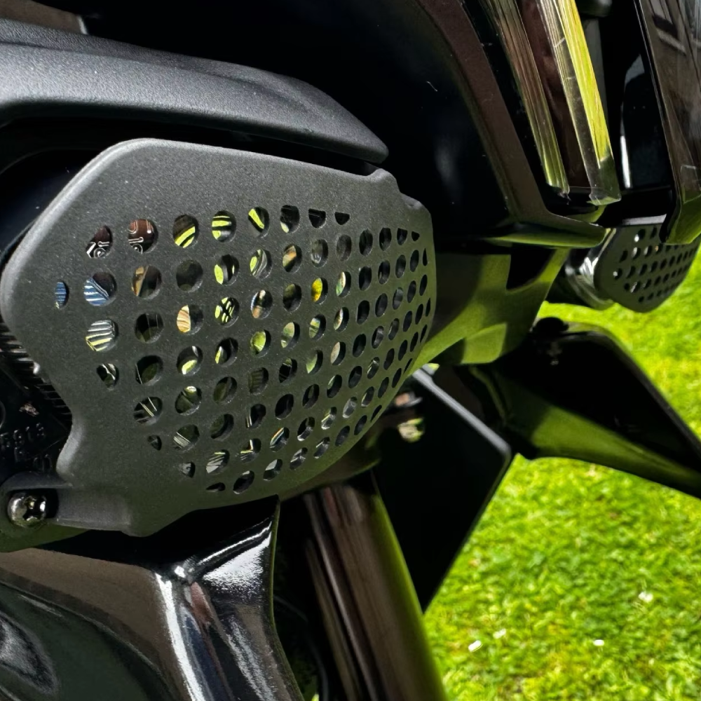 Lower Headlight Fog Auxiliary Protection Cover Yamaha MT-10 SP MT10 2022-2025
