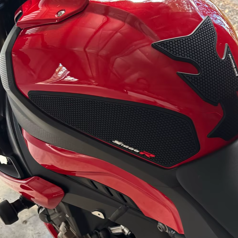 BMW S1000R 2021-2025 Traction Tank Pads Grips Protectors