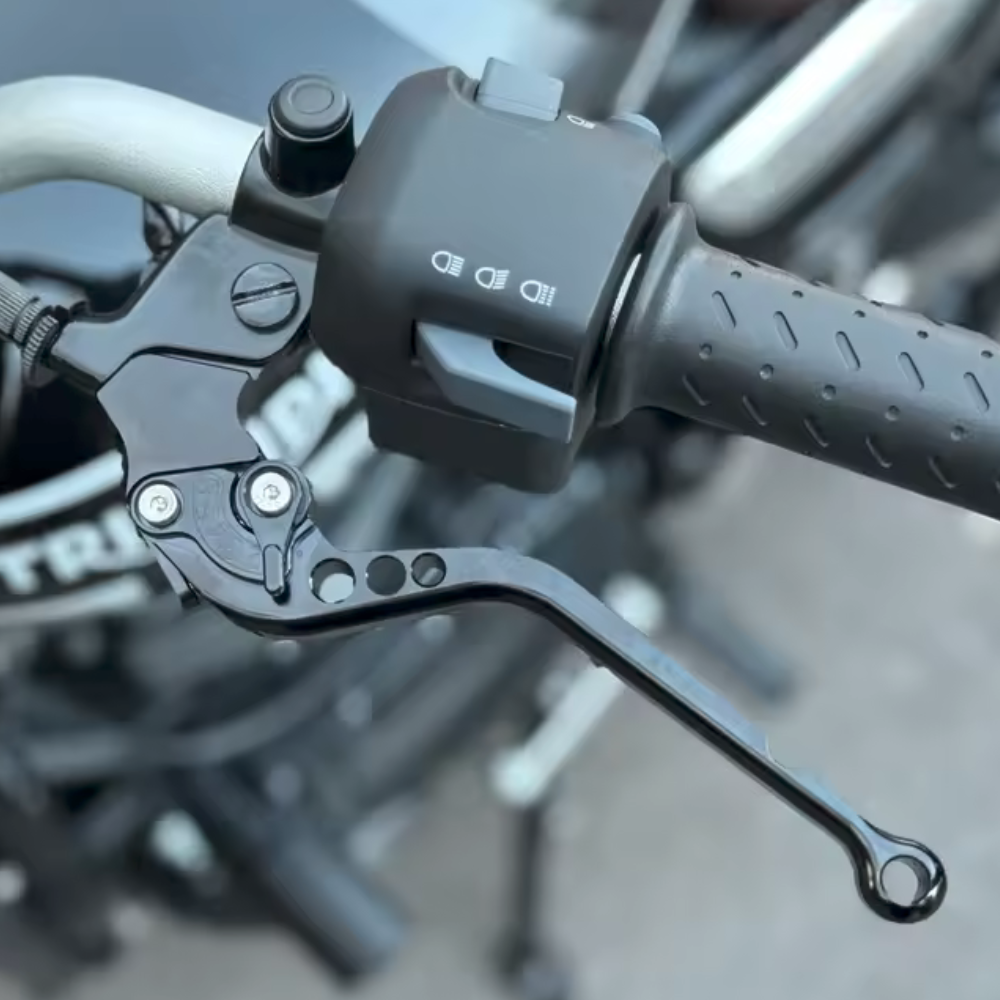 Long Black Clutch & Brake Levers For Triumph Scrambler 400 X 2024-2026
