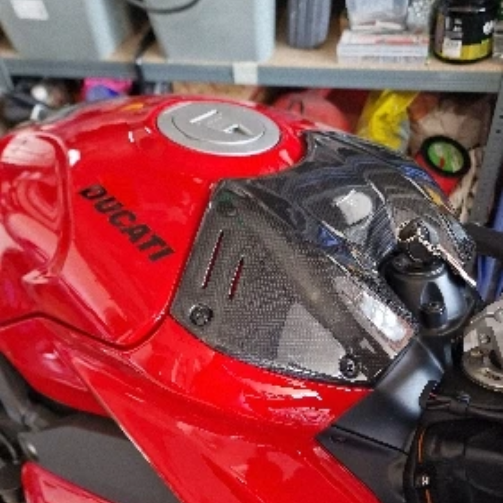 Ducati Panigale V4 V4S V4R SP 2023-2024 Carbon Fuel Gas Tank Battery Cover Guard