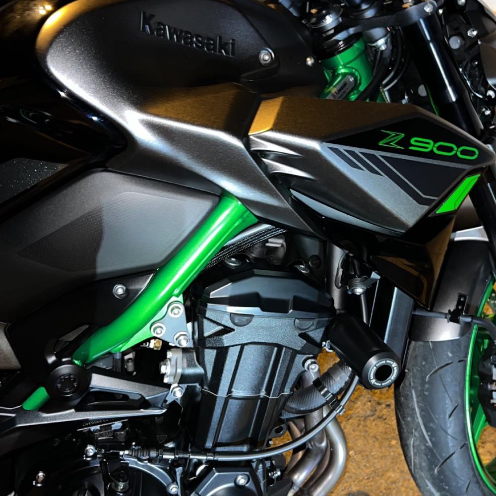 Crash Frame Sliders Protectors For Kawasaki Z900 Z 900RS SE 2017-2025