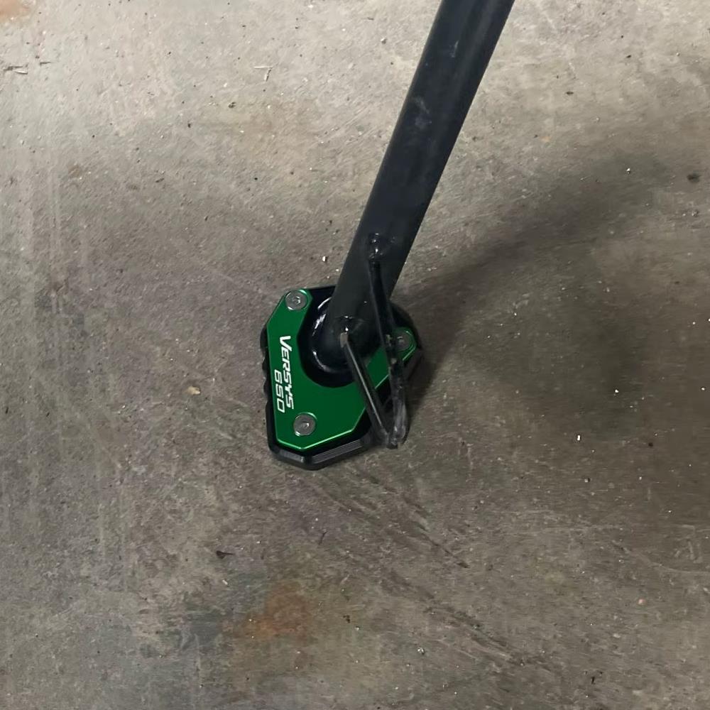 KAWASAKI VERSYS 650 2010-2024 CNC Kickstand Extension Pad Side Stand Enlarger