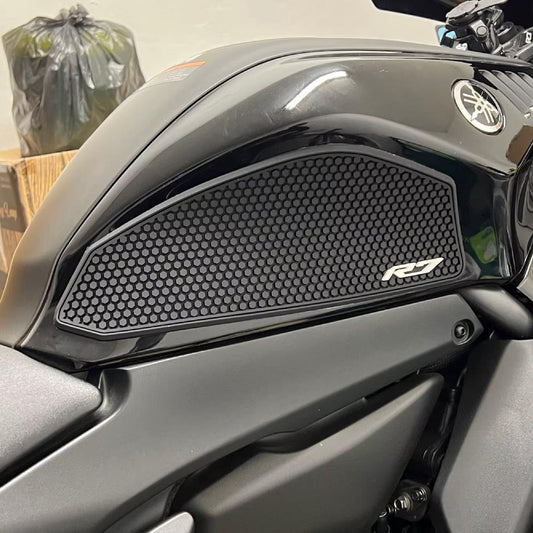 Yamaha YZF-R7 2022-2025 - Tank Pad Anti-Slip Side Protector Pads
