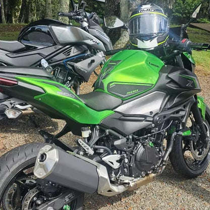 Kawasaki Z500 2024-2025 Traction Tank Pad Grip Protectors