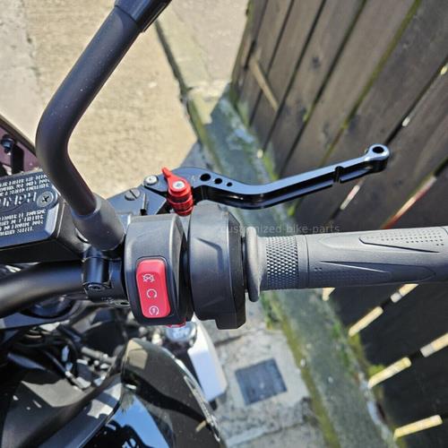 CNC Long Black Clutch & Brake Levers For Triumph Speed Twin 900 2022-2024