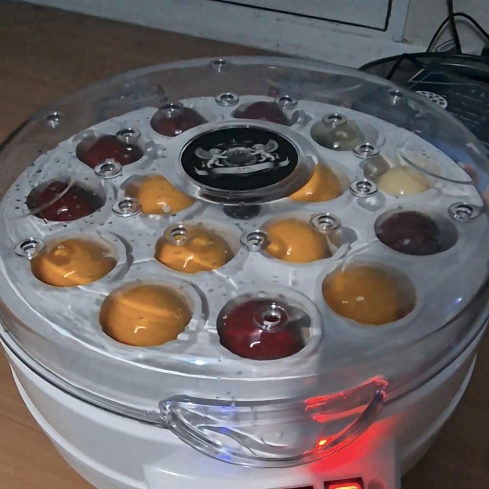 16-Ball Billiard / Pool Ball Cleaner Machine – Fits American & English Pool Ball