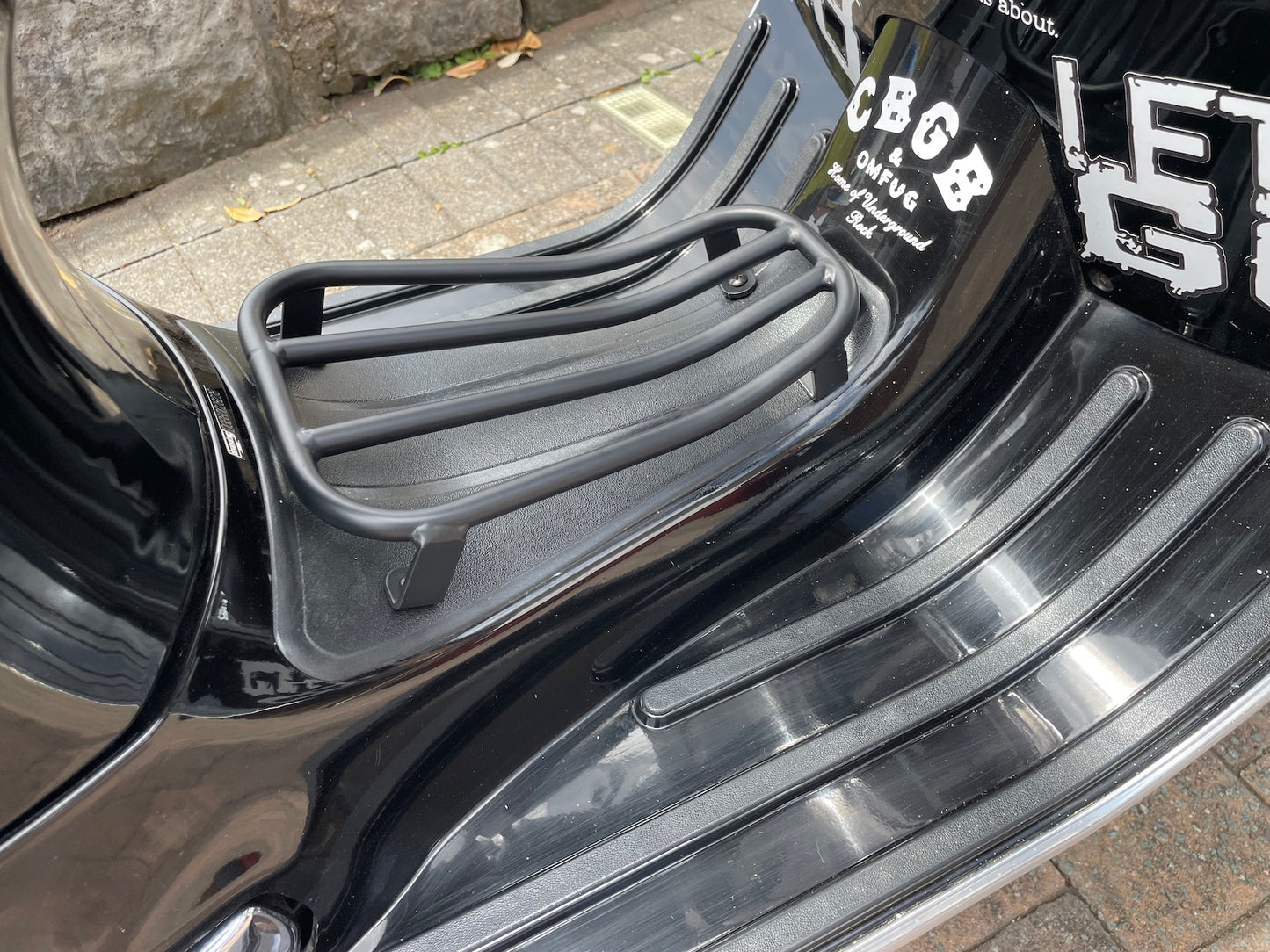 Vespa GTS Carrier Floor Runner GTV GT GTL Luggage Rack 125 200 250 300 - Black