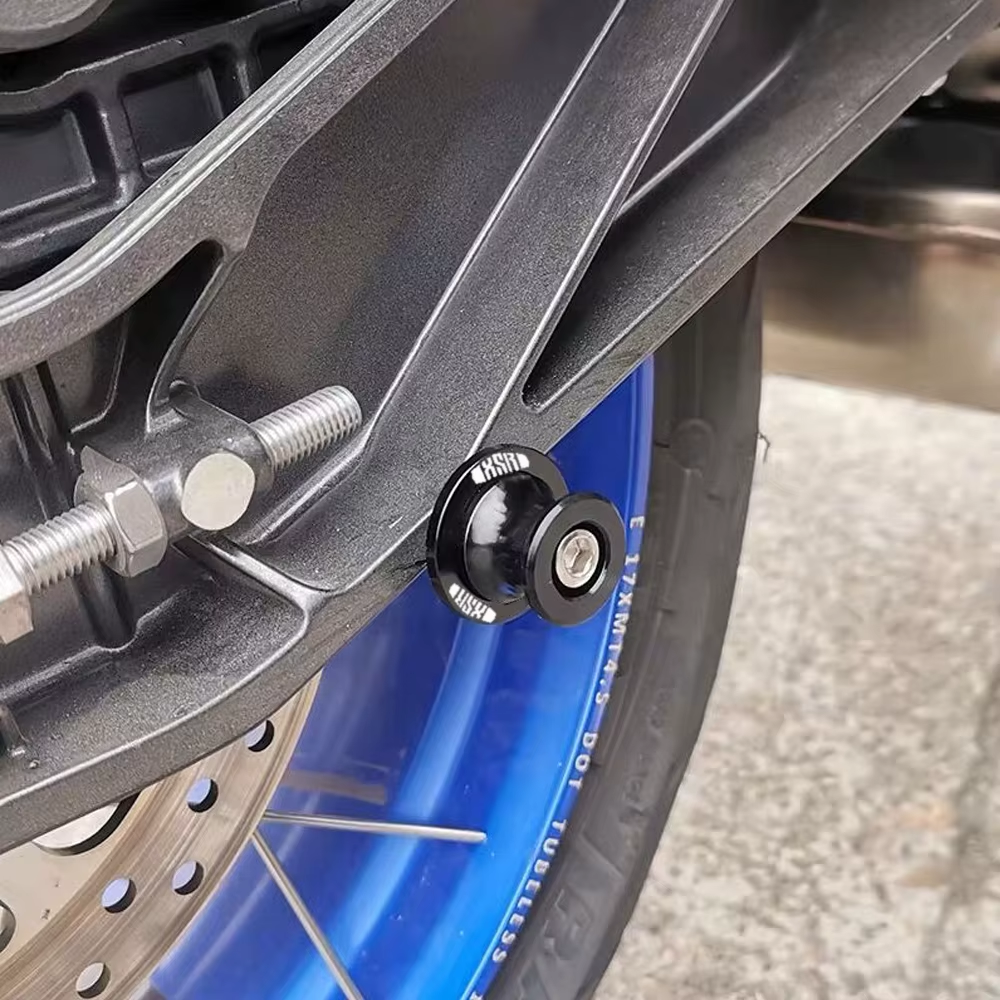 Black Swingarm Spools for Yamaha XSR 125 2021-2026