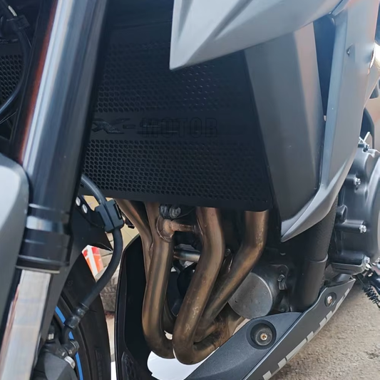 Radiator Guard / Cover / Grille - Suzuki GSX-S750 2017-2025