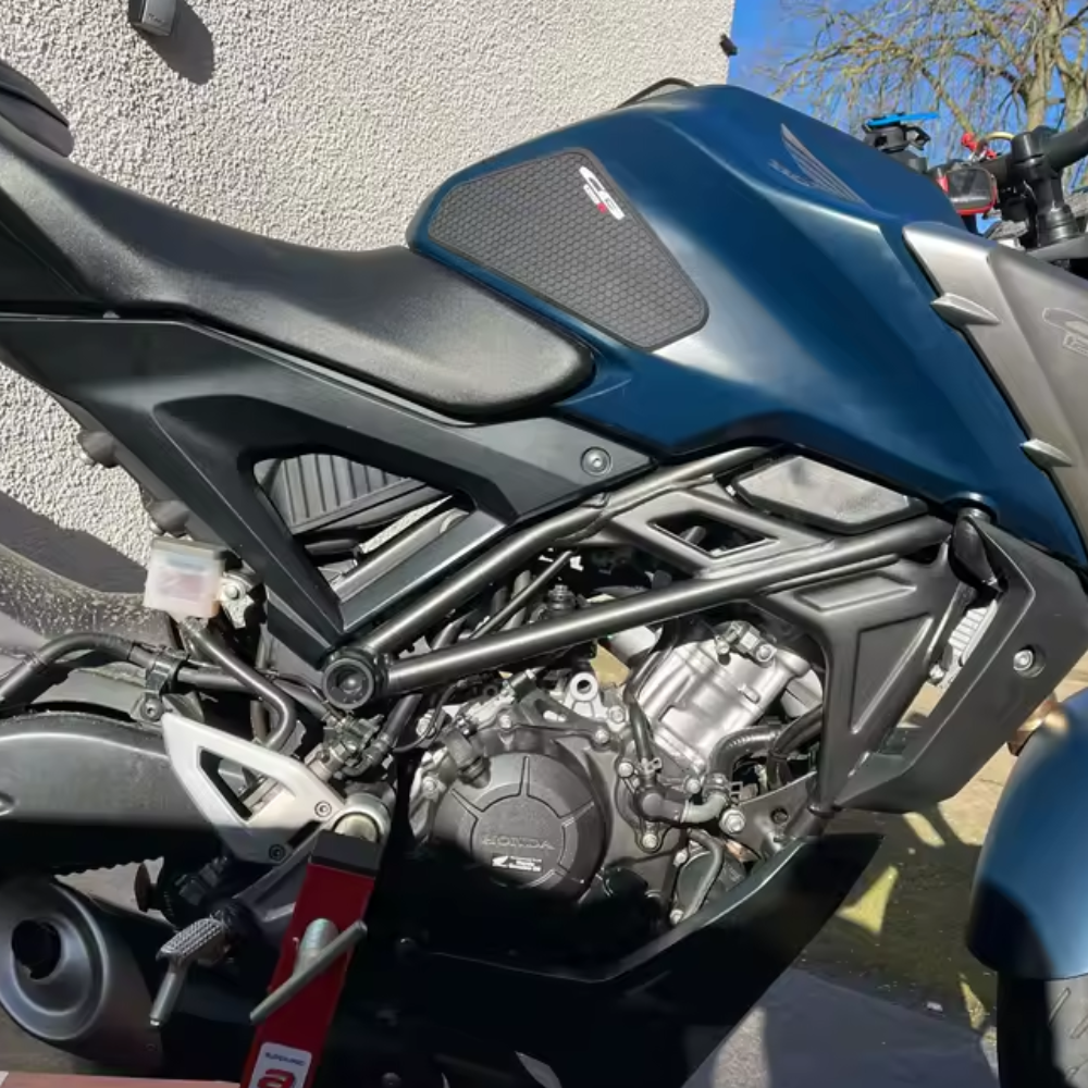 Honda CB125R 2018-2026 Traction Tank Pad Grip Protectors
