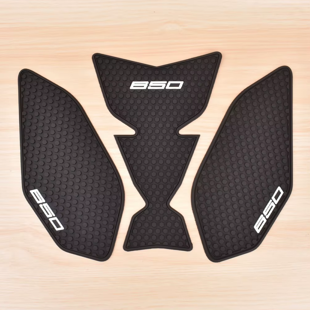 Kawasaki Ninja 650 / Z650 2017-2026 Traction Tank Pad Grip Protectors