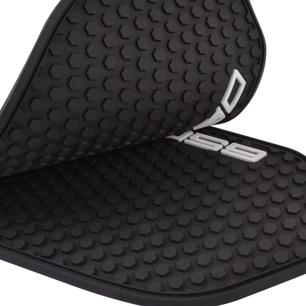 Kawasaki Ninja 650 / Z650 2017-2026 Traction Tank Pad Grip Protectors