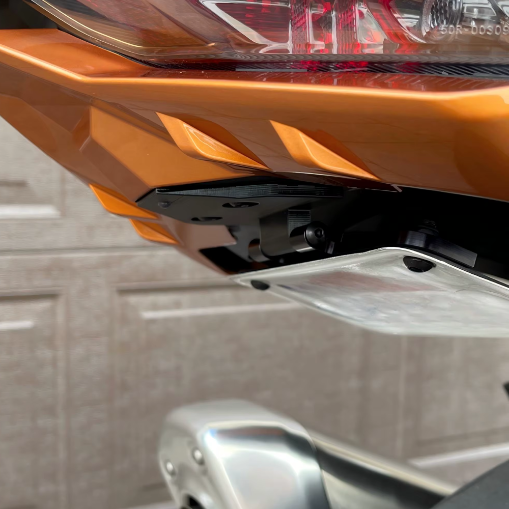 Plug & Play Foldable Tail Tidy Plate Holder - Suzuki GSX1300R Hayabusa 2022-2027