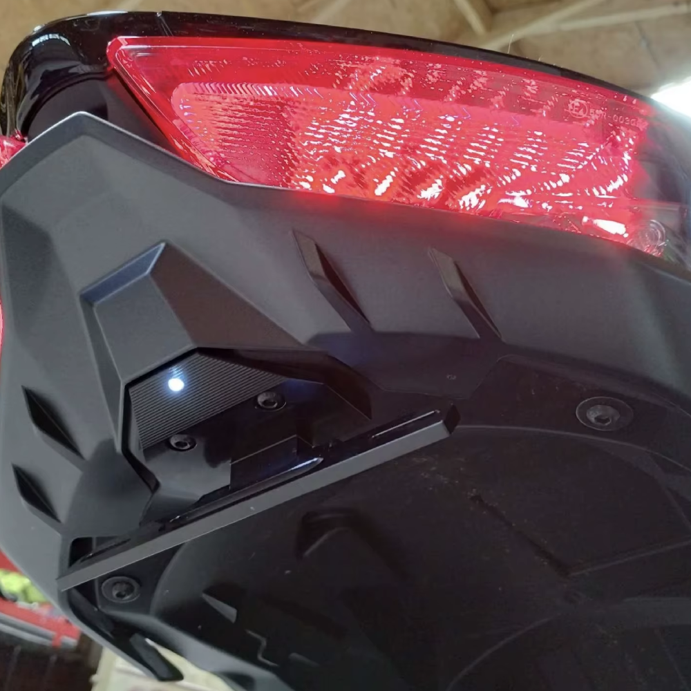 Plug & Play Foldable Tail Tidy Plate Holder - Suzuki GSX1300R Hayabusa 2022-2027