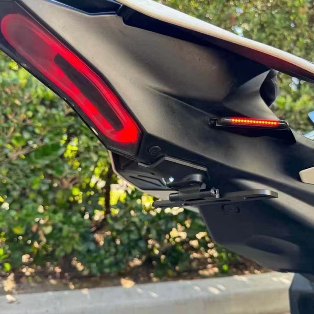 Plug & Play Foldable Tail Tidy License Plate Holder - YZF-R1 / R1M 2015-2026