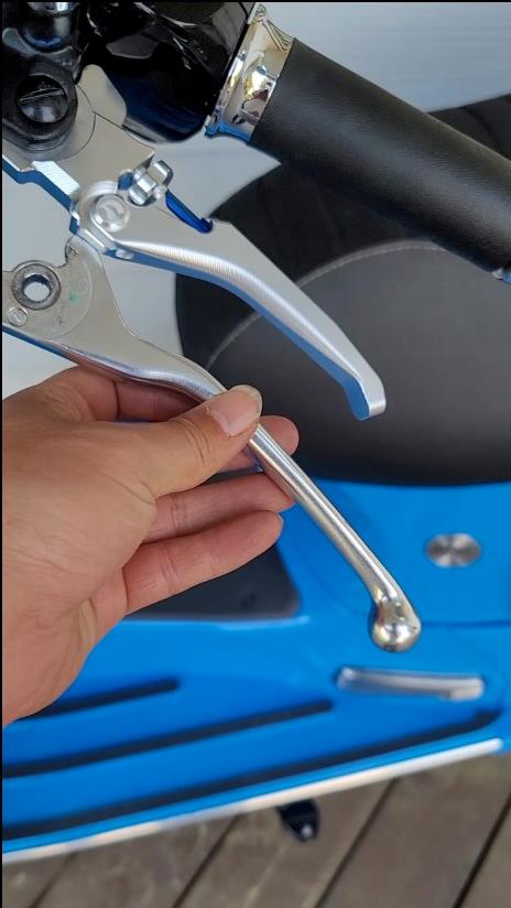 Silver 3D Twill Clutch Brake Levers For Vespa Granturismo GTS S125 200 250 300