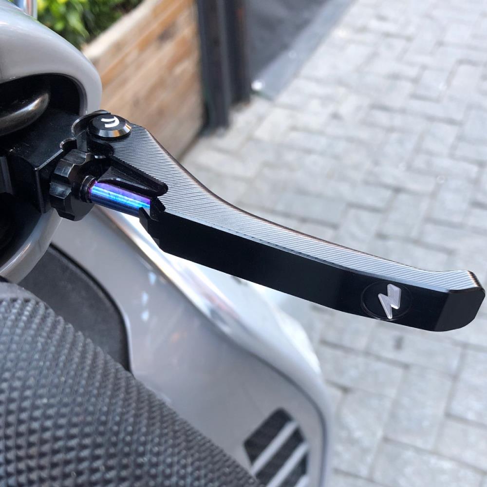 Silver 3D Twill Clutch Brake Levers For Vespa Granturismo GTS S125 200 250 300