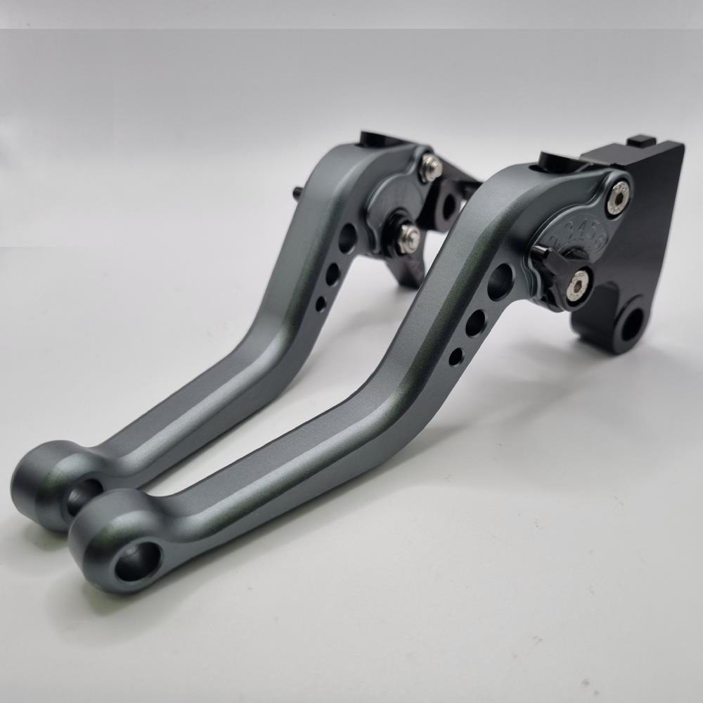 Short Titanium Clutch & Brake Levers For Triumph Tiger 660 / Sport 2021-2025